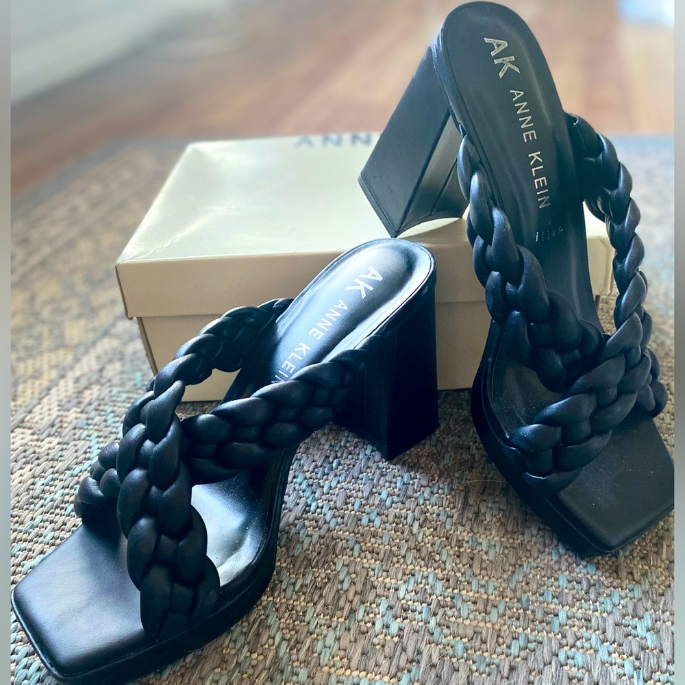Anne Klein Chunky high heel sandals